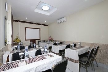Mataram Hotel Yogyakarta Bagian luar foto