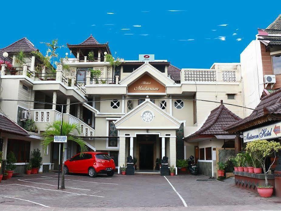 Mataram Hotel Yogyakarta Bagian luar foto
